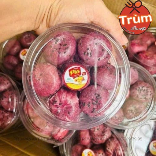 Bánh pía kim sa chảy trứng muối - Ảnh 4