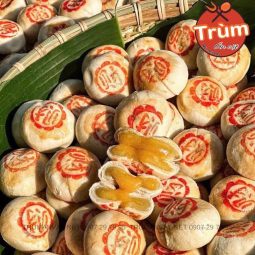 Bánh pía kim sa chảy trứng muối - Ảnh 2